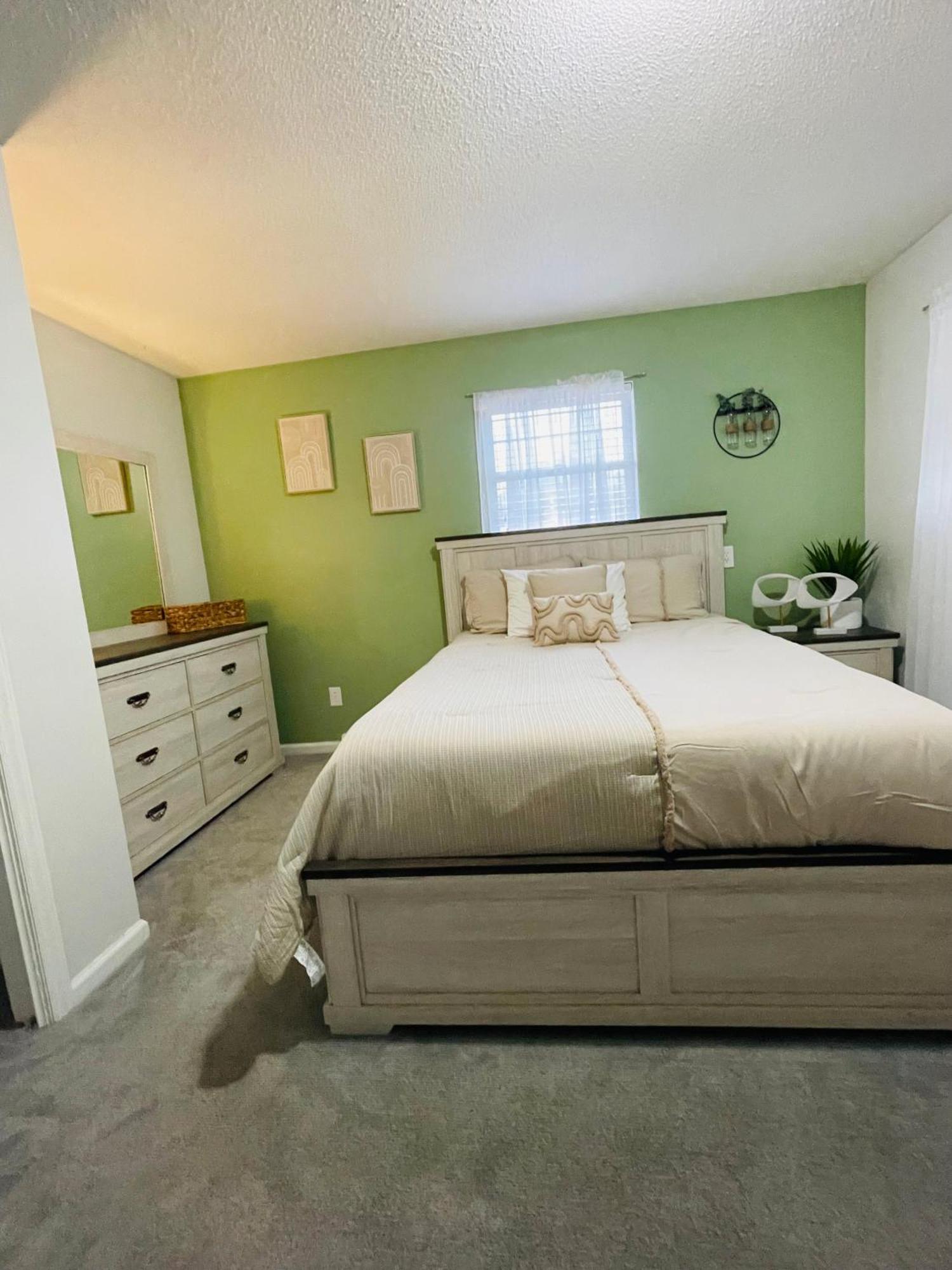 Spacious 1King Bd/2Queen Bd/* 1 Mile From I-85 Lexington Eksteriør bilde